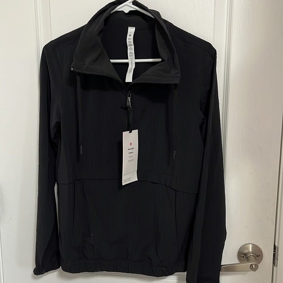 Lululemon Top - Picture 3 of 16